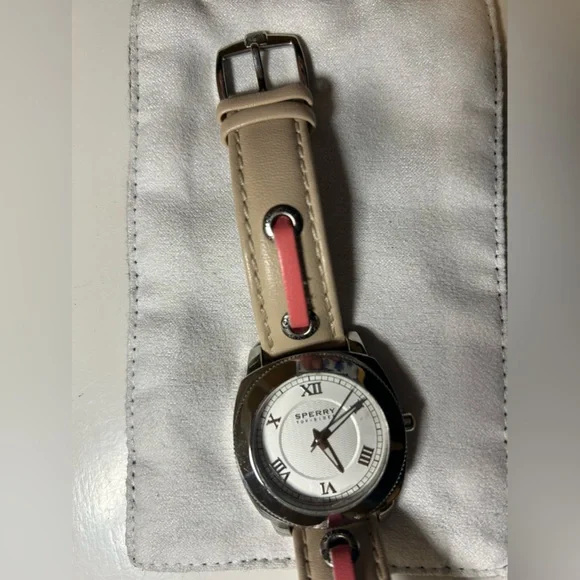 NWOT Sperry Top Sider Women’s Watch - Picture 4 of 11